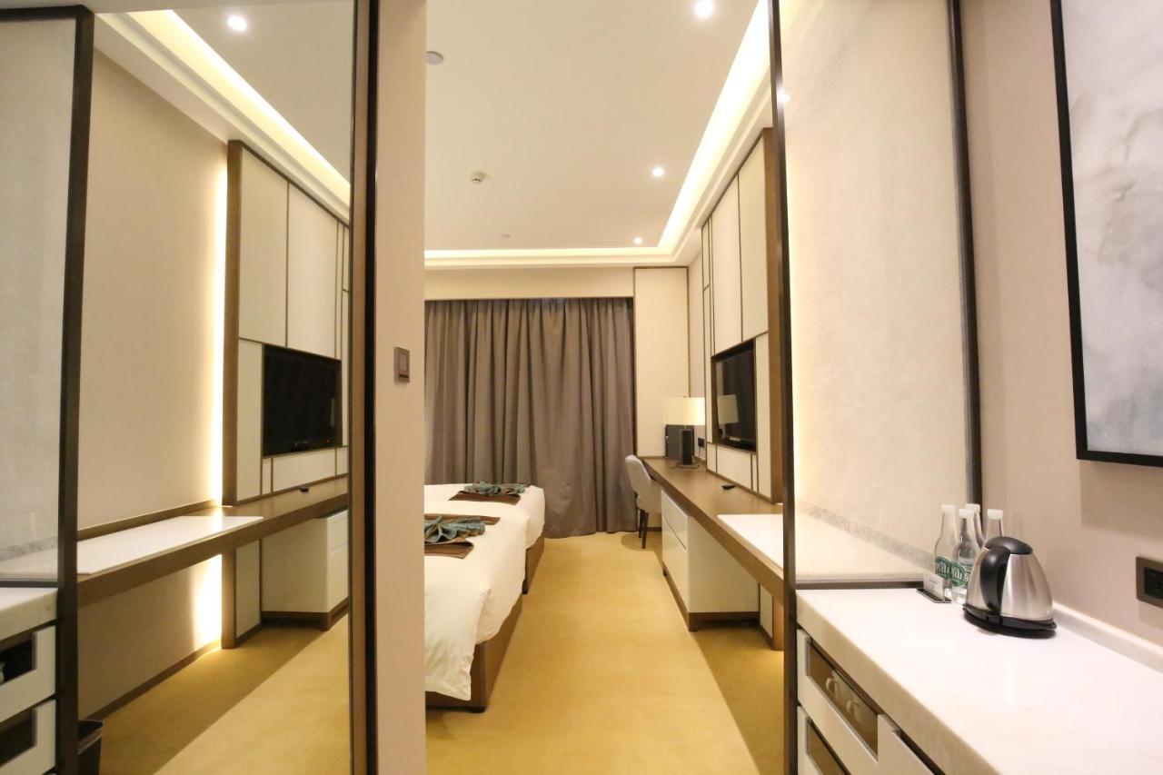Weiselect Wanghu Hotel Kunming Exterior photo